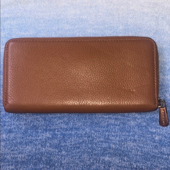 Michael Kors wallet - Picture 2 of 3